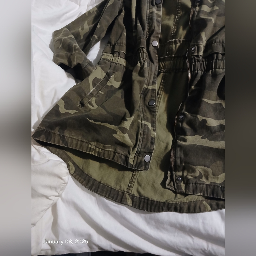 Girls camo jacket - Picture 4 of 5